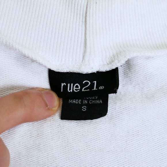 ⚡Free⚡ Rue21 white cardigan - Picture 3 of 9